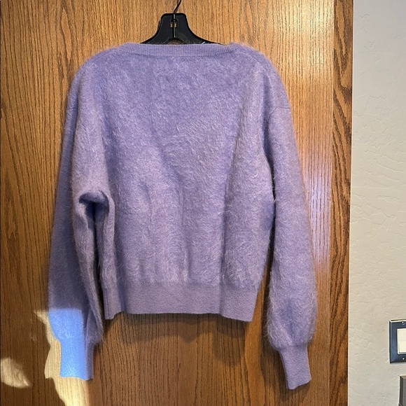 Brushed cashmere cropped V-neck sweater - Picture 4 of 7